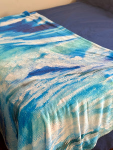 Ocean Waves Throw Blanket 